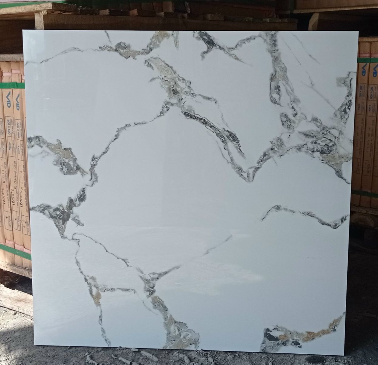 Đá 80x80 L1 ms 8193 giá 180,000/m2