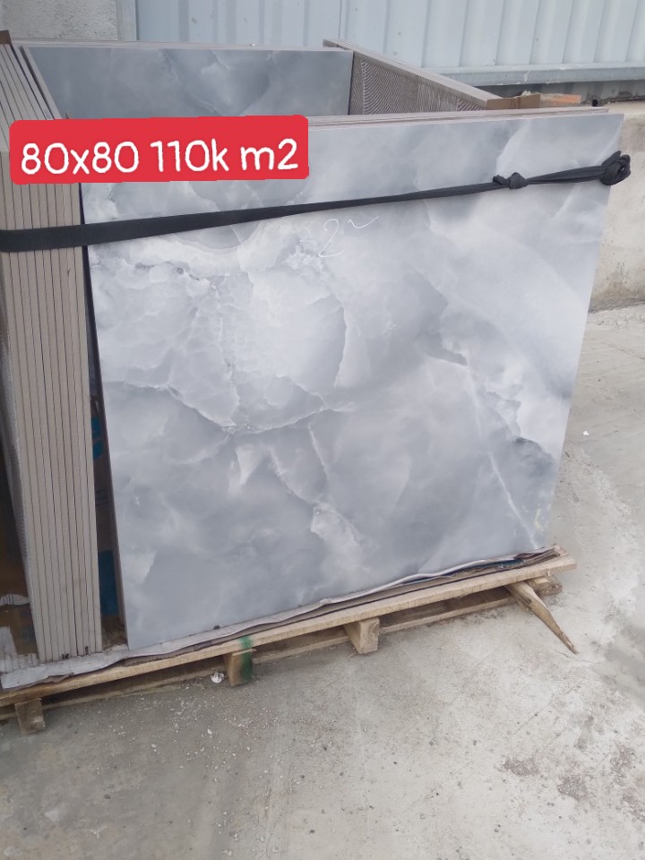 Đá bóng kiếng hàng lỗi 80x80 giá 110,000/m2