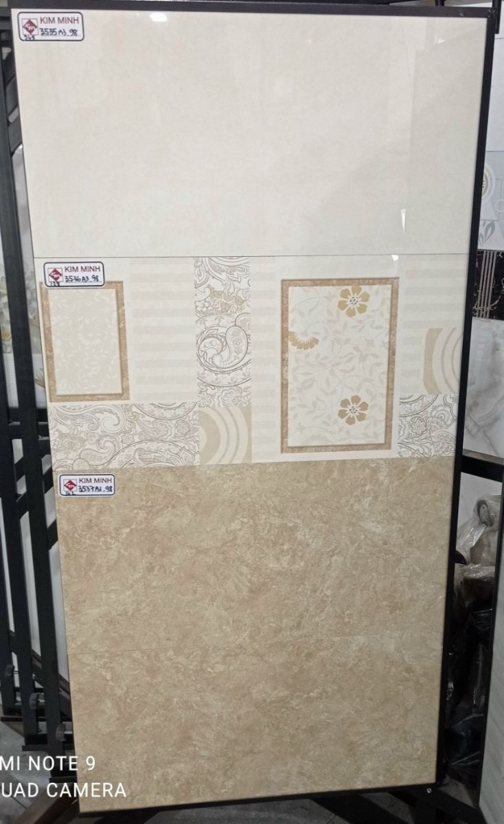 Gạch 30x60 mặt bóng kính loại 1 sales giá 105,000/m2