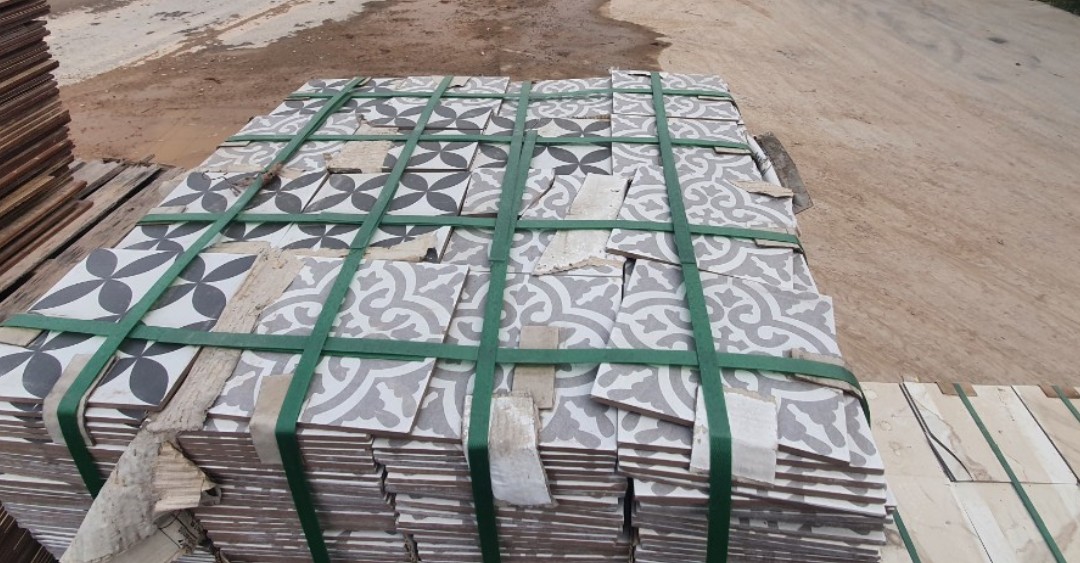 Gạch đá 20x20 phế phẩm giá 95,000/m2